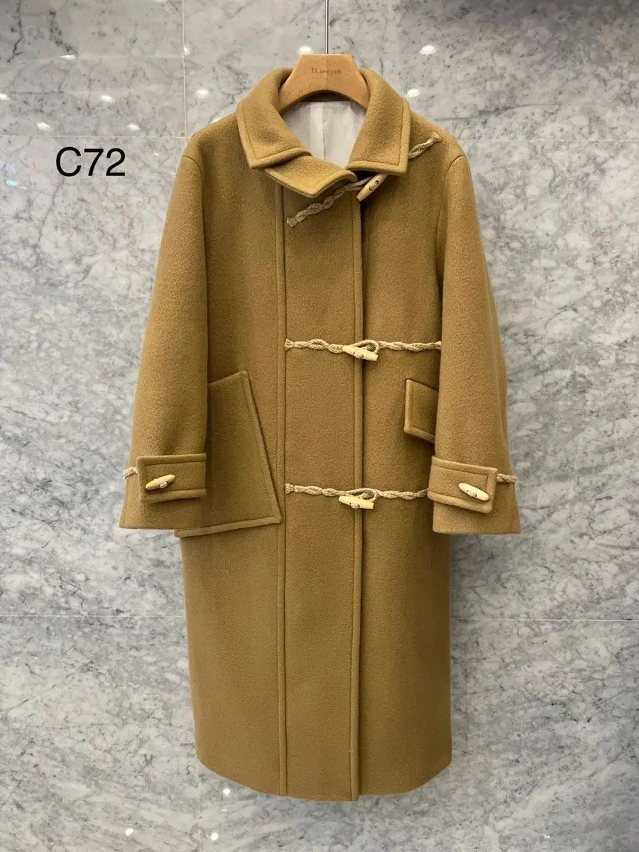 jsNEW YORKスター 当日発送 トグルボタンKARA カラ POINTウールLongロングコートc72