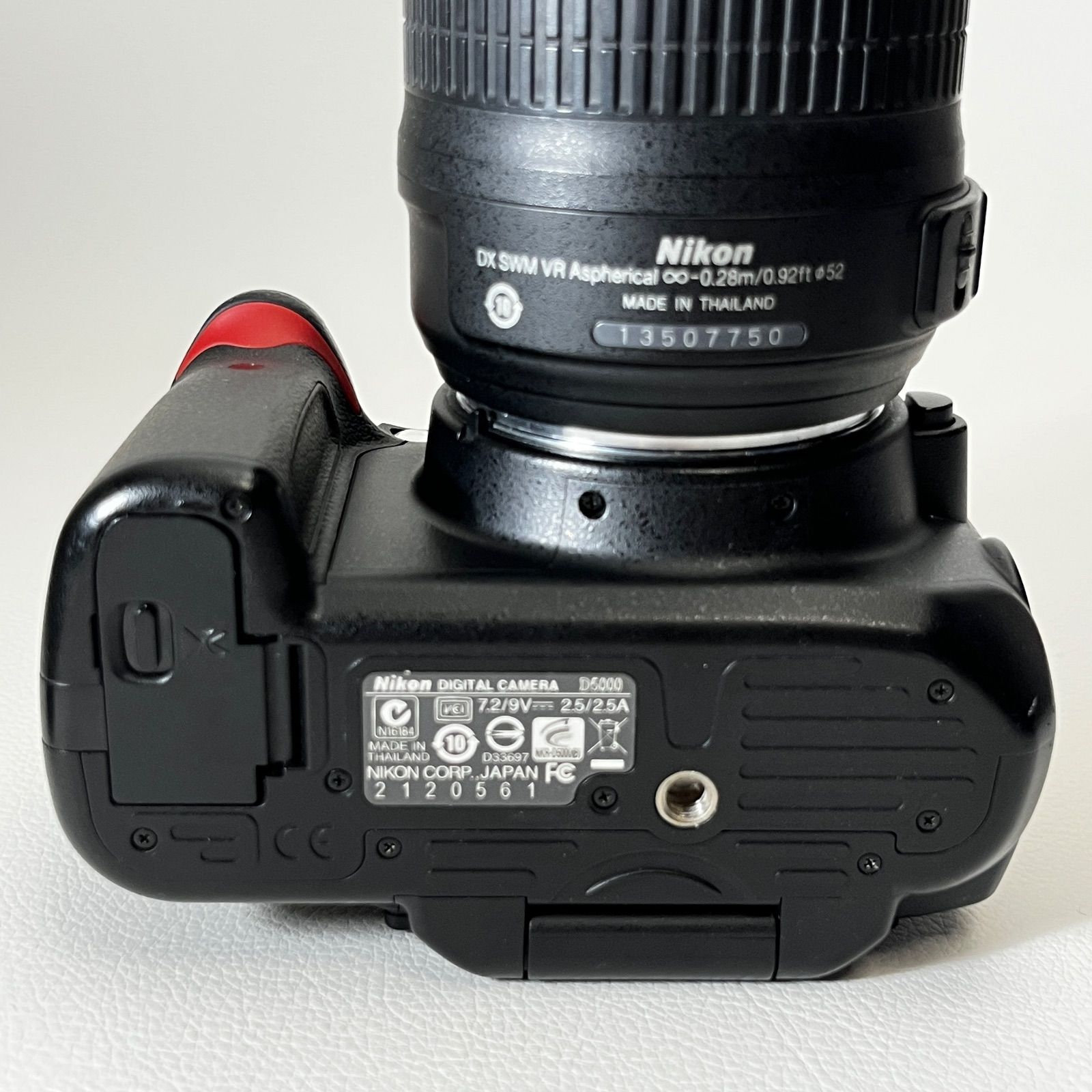 Nikon D5000 デジタル一眼レフカメラ 標準セット 内蔵ストロボ