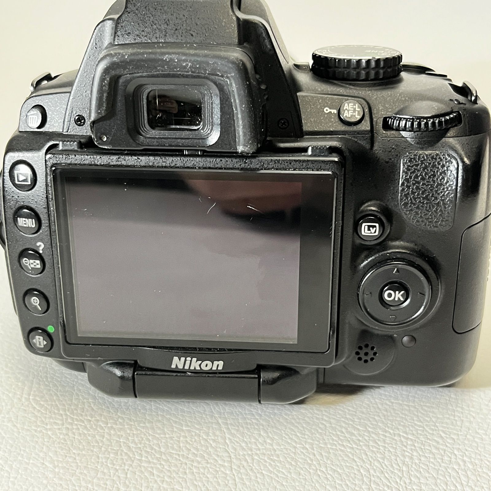 Nikon D5000 デジタル一眼レフカメラ ズームレンズキット 内蔵