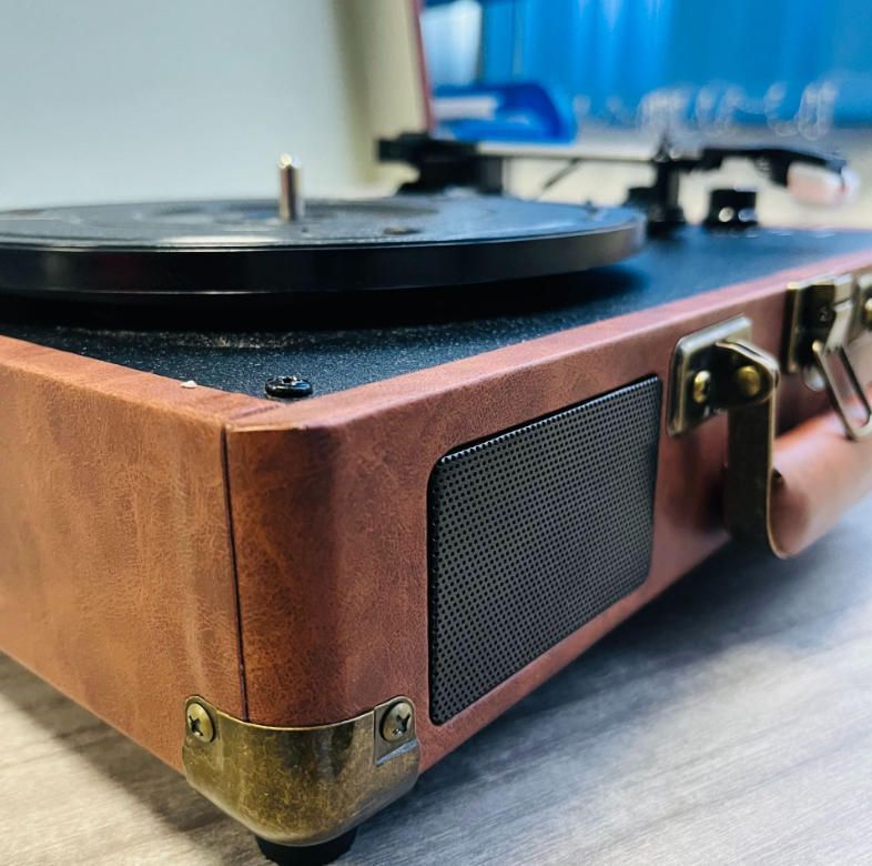 レトロブラックレコードプレーヤーbluetoothスピーカーリビングクラシック振り子蓄音機ポータブルオーディオ贈り物 アクティブノイズキャンセリング その他 