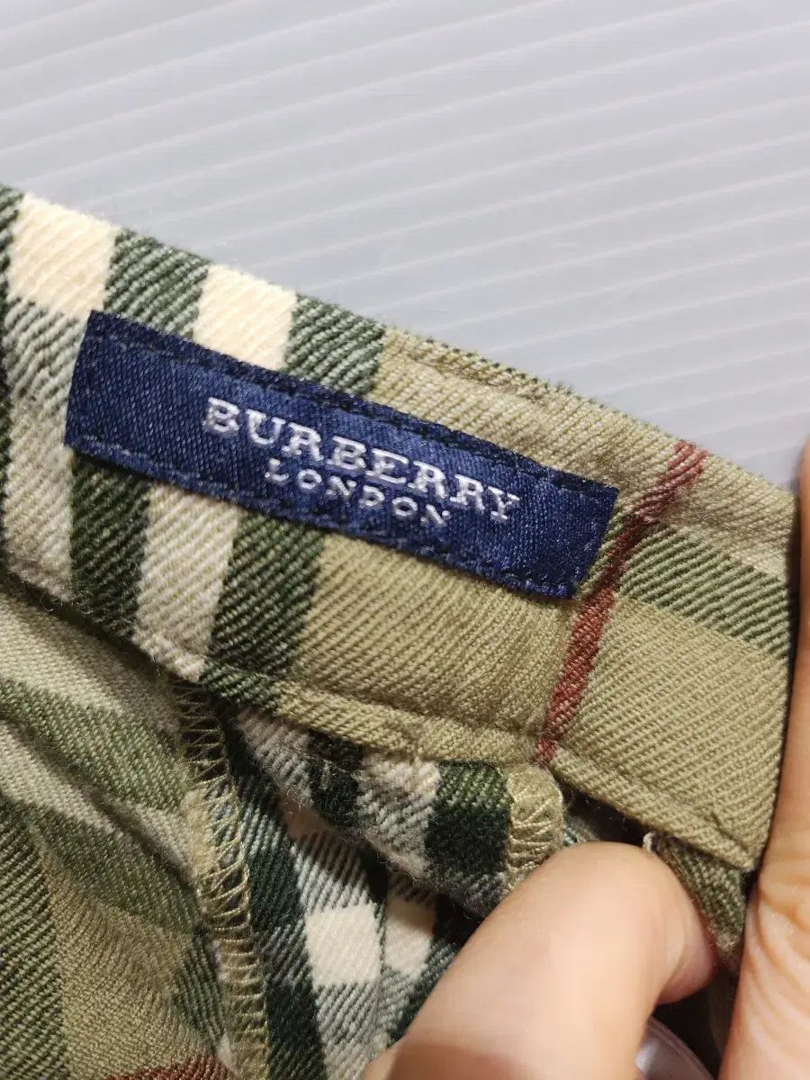 バーバリー チェック パータン ズボン