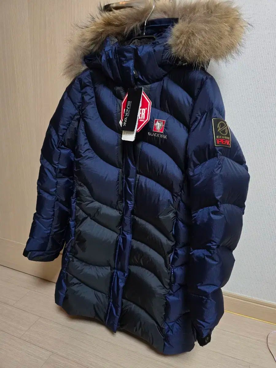 BLACK YAK レディース ダウンジャケット