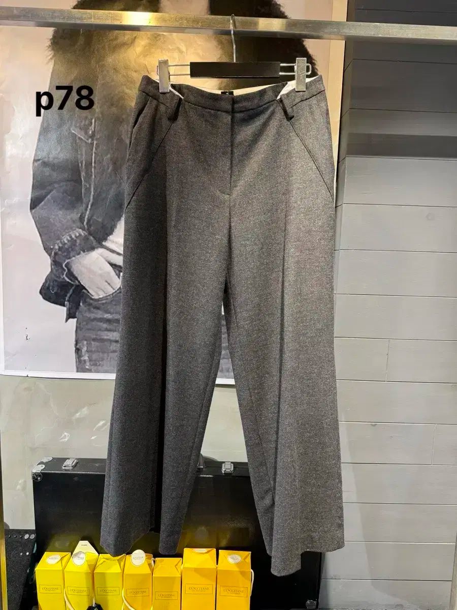 js NEW YORK スタイル 当日発送 バイ ピンタック ウール ワイドパンツ M サイズ The First