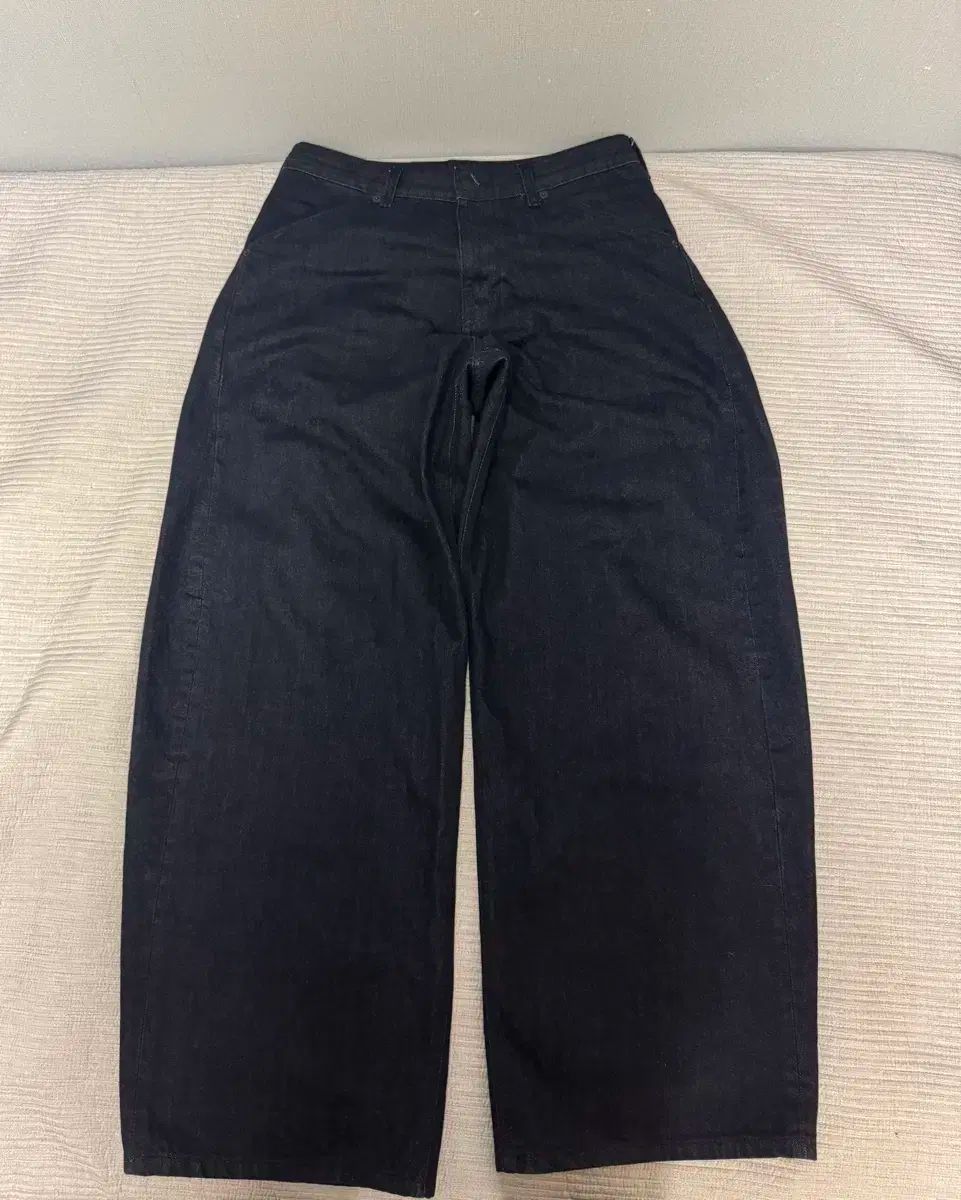 4 해칭ルーム ワイド カーブ ジーン ウォッシュド Indigo