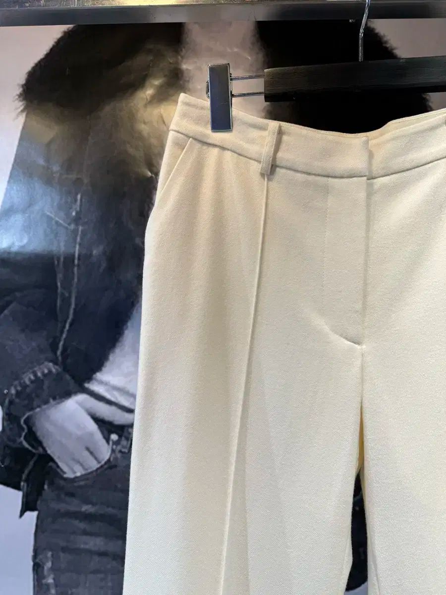 NEW YORK スタイル 当日発送 セミ ストレート ウール ワイドパンツ M サイズ The First