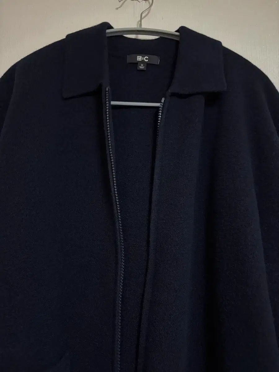 ユニクロ ニットフルジップアップジャケット