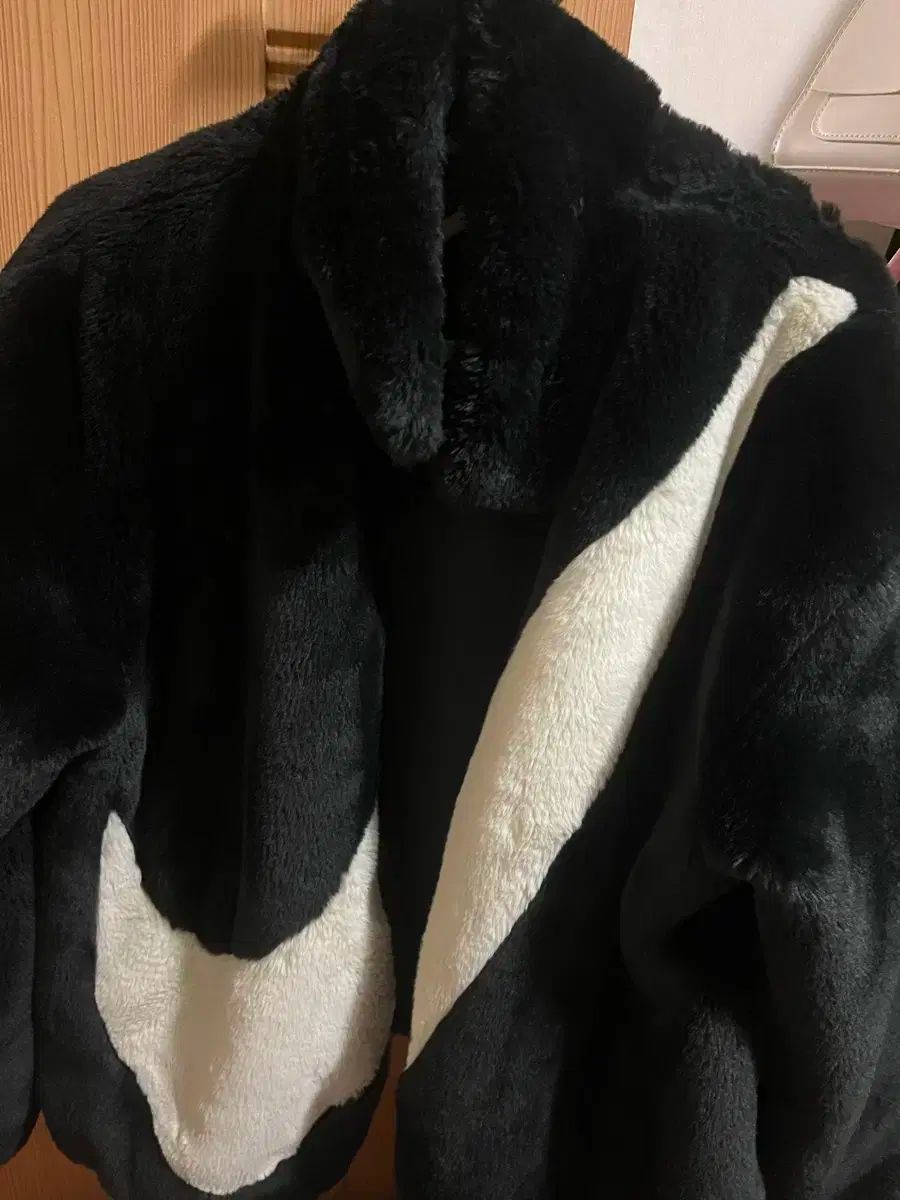 ナイキ ブラック ロゴ ビックスウォッシュ ファー ジャケット M