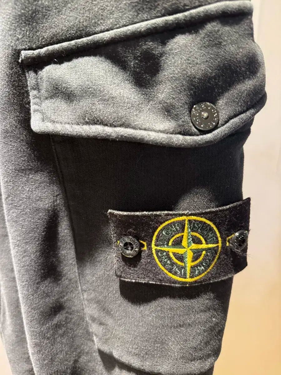 トレーニングパンツ