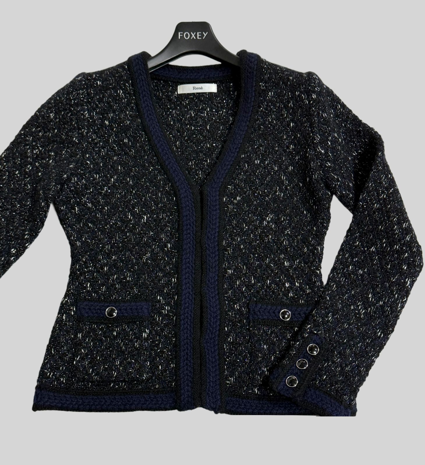 新品未使用✨Rene カーディガン カメリア サイズ34 未使用級☆Rene /ルネ カーディガン 6332990 ラメ Vネック カシミヤ34