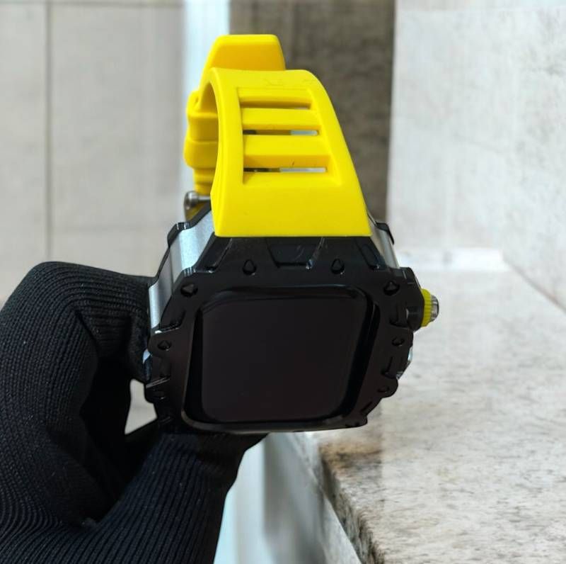 イエローブラック 別注強化型シルバーバックルモデル AppleWatc用 カスタム カバーケース 保護 46 アップルウォッチ series10 series11 ラバーバンド ベルト WWW_OPDRERGINERDOGAN_COM