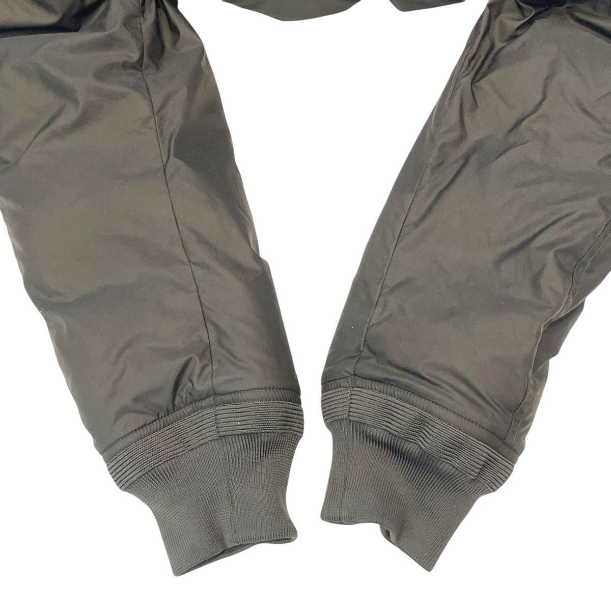 ダウンジャケット