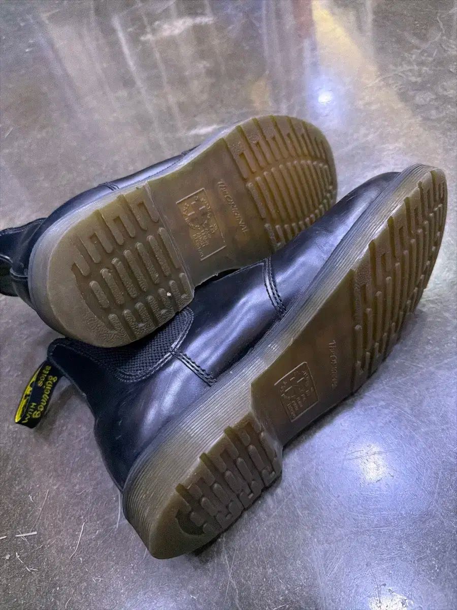  DR. MARTENS ドクターマーチン 2976 チェルシーブーツ ウォーカーブーツ 250 その他 ブーツ 革靴