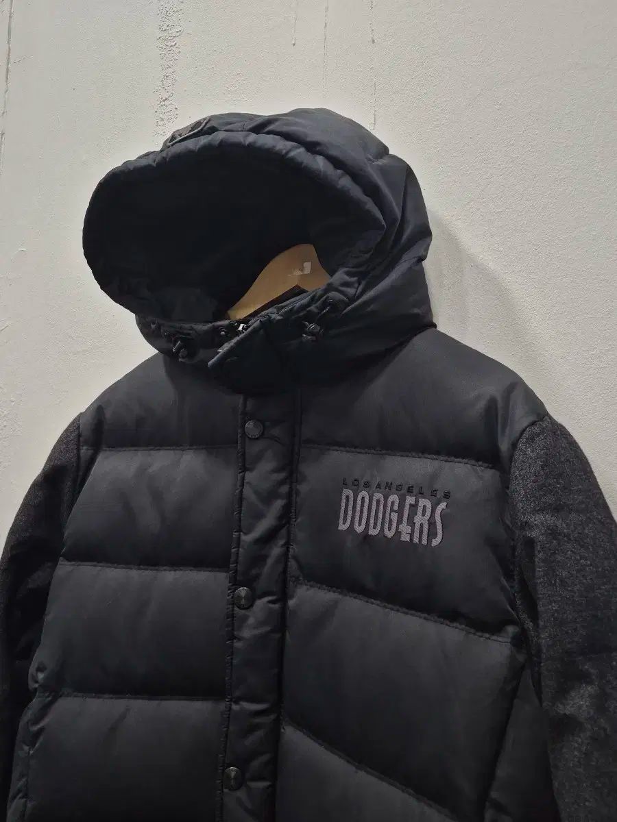 MLB 엠엘비 LA ドジャーズ ダックダウン ダウン アウター メンズ L サイズ