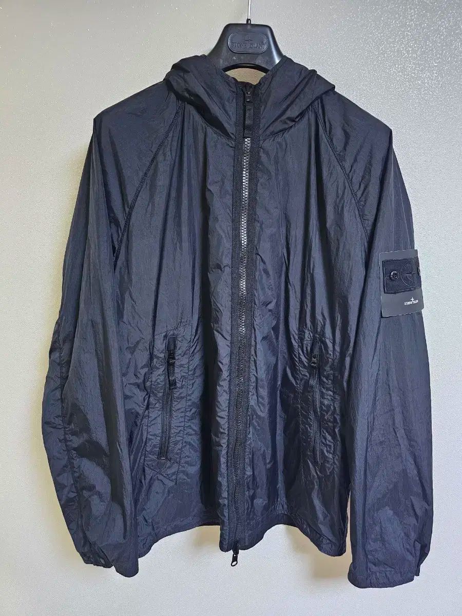 ストーンアイランド ゴーストピース リバーシブル フード ジャケット