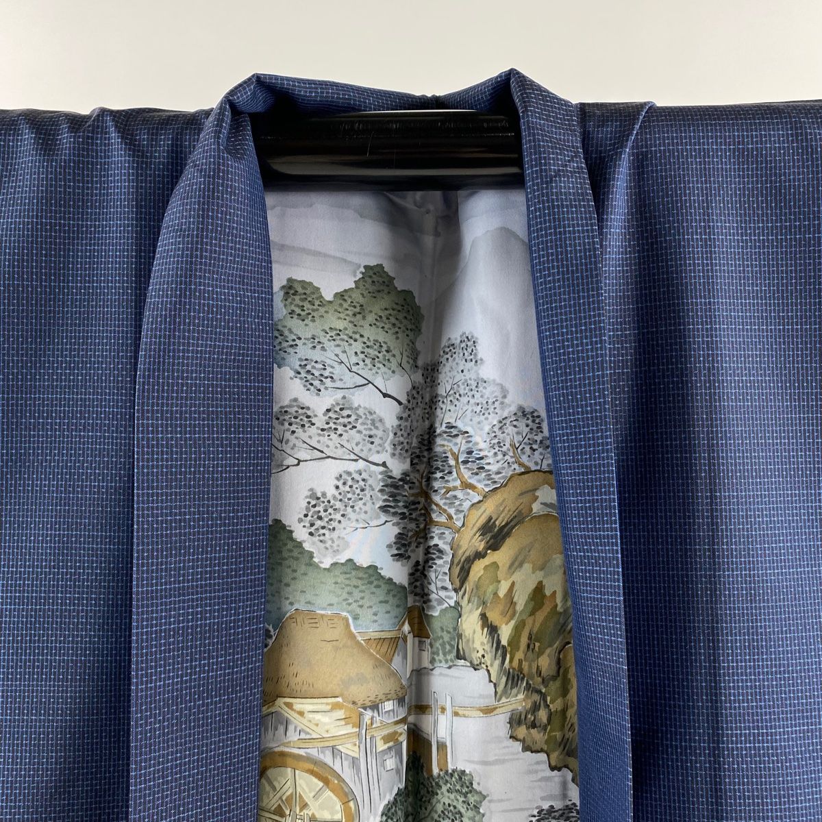 男着物 身丈93 cm 裄丈71 5 M 羽織 紬地 幾何学 紺色 正絹 秀品