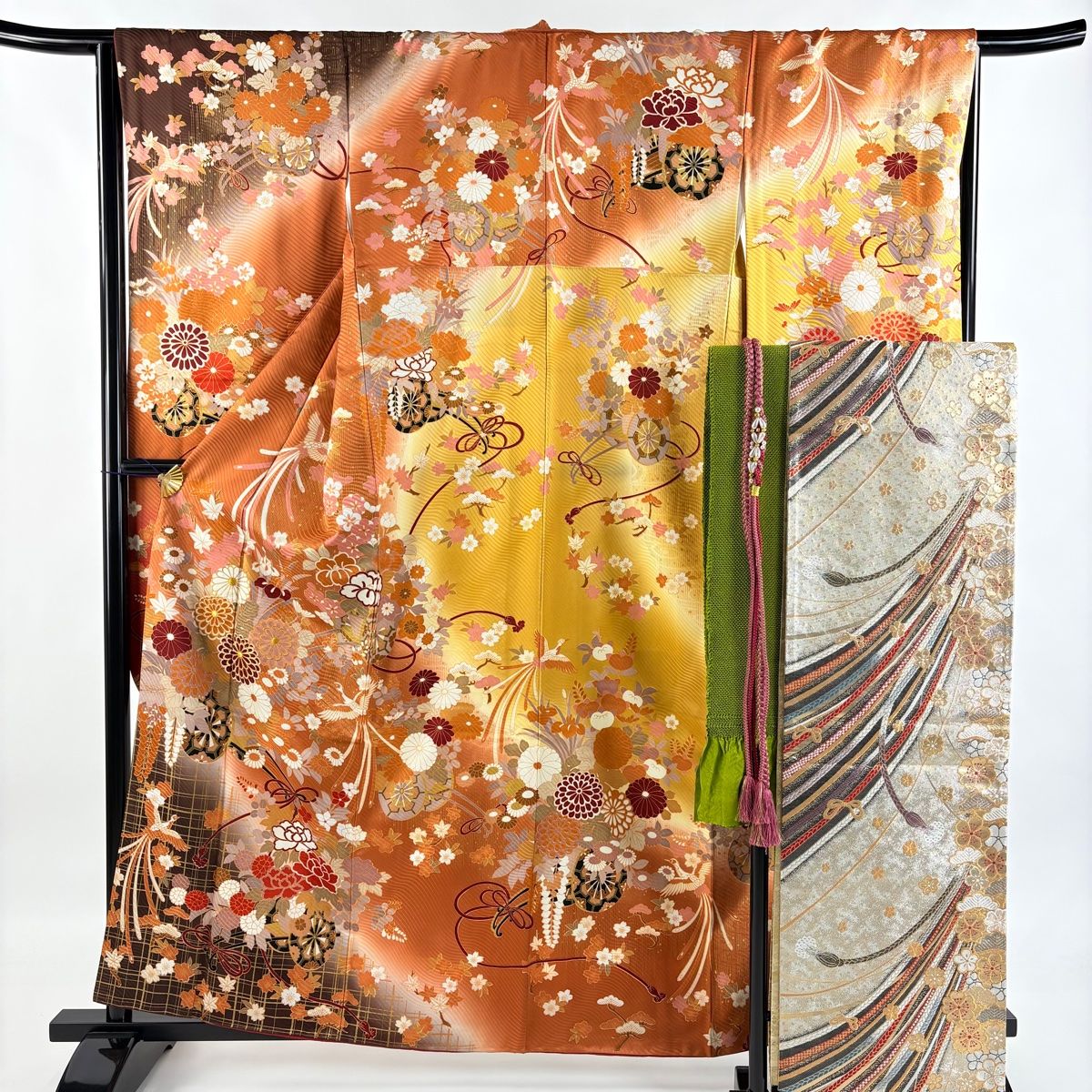 A096　正絹　豪華　振袖　身丈161ｃｍ　美品 振袖 美品 秀品 身丈161cm 裄丈65.5cm 正絹