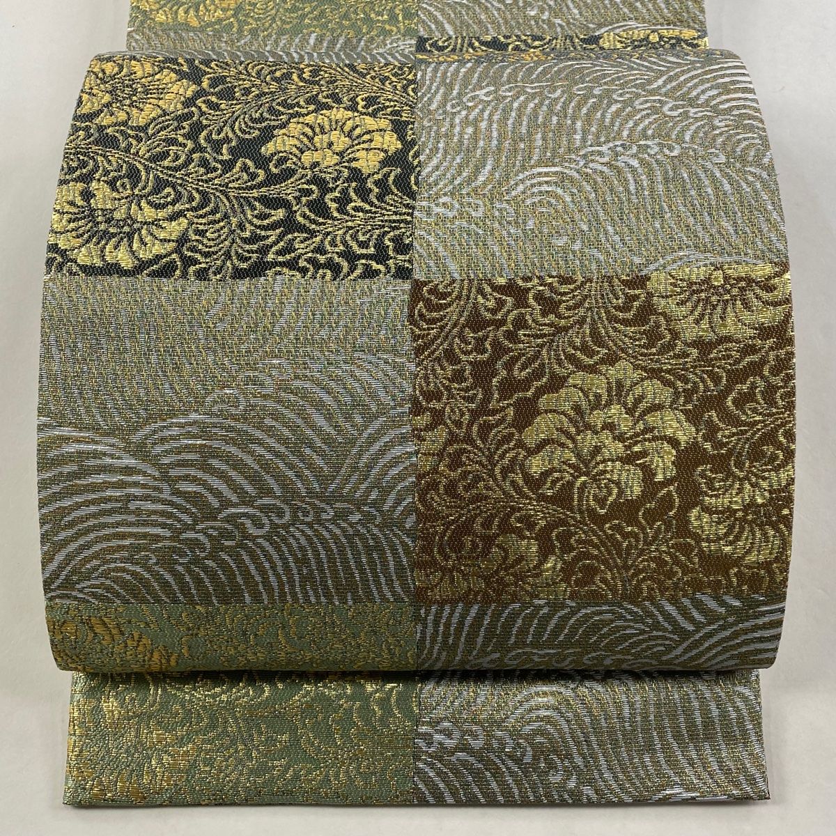 袋帯 秀品 落款 草花 波頭 金糸 箔 灰緑 六通 正絹