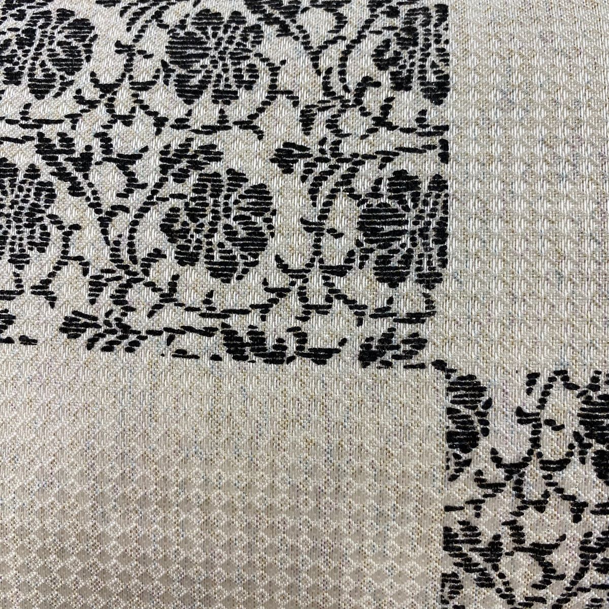 袋帯 秀品 花唐草 市松 箔 白 六通 正絹