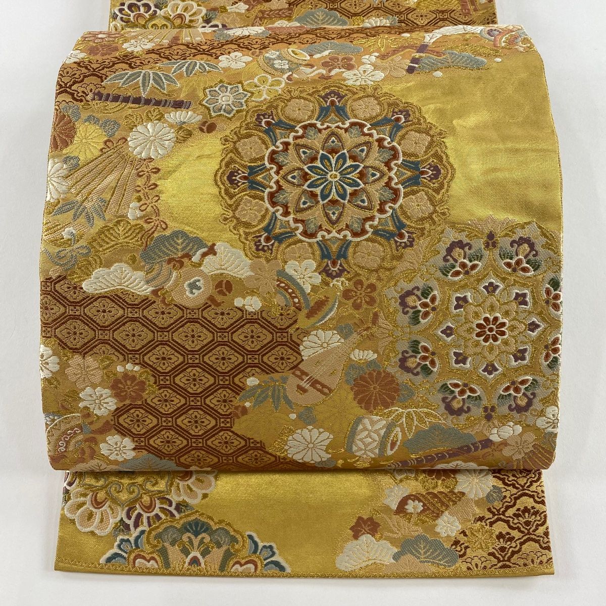 袋帯 秀品 関西仕立て 華文 和楽器 金糸 刺繍 金色 六通 正絹