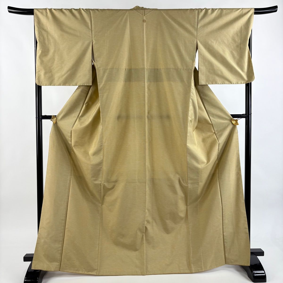小紋 身丈168 5 cm 裄丈67 L 袷 紬地 波 薄黄土色 正絹 秀品 一つ紋