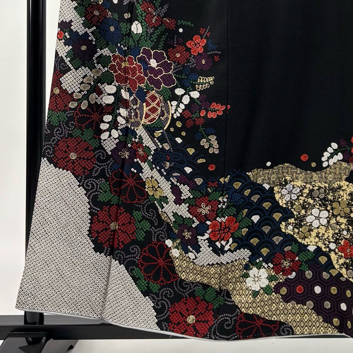 訪問着 身丈158cm 裄丈68.5cm L 袷 落款 花車 菊唐草 金彩 黒 正絹 秀品