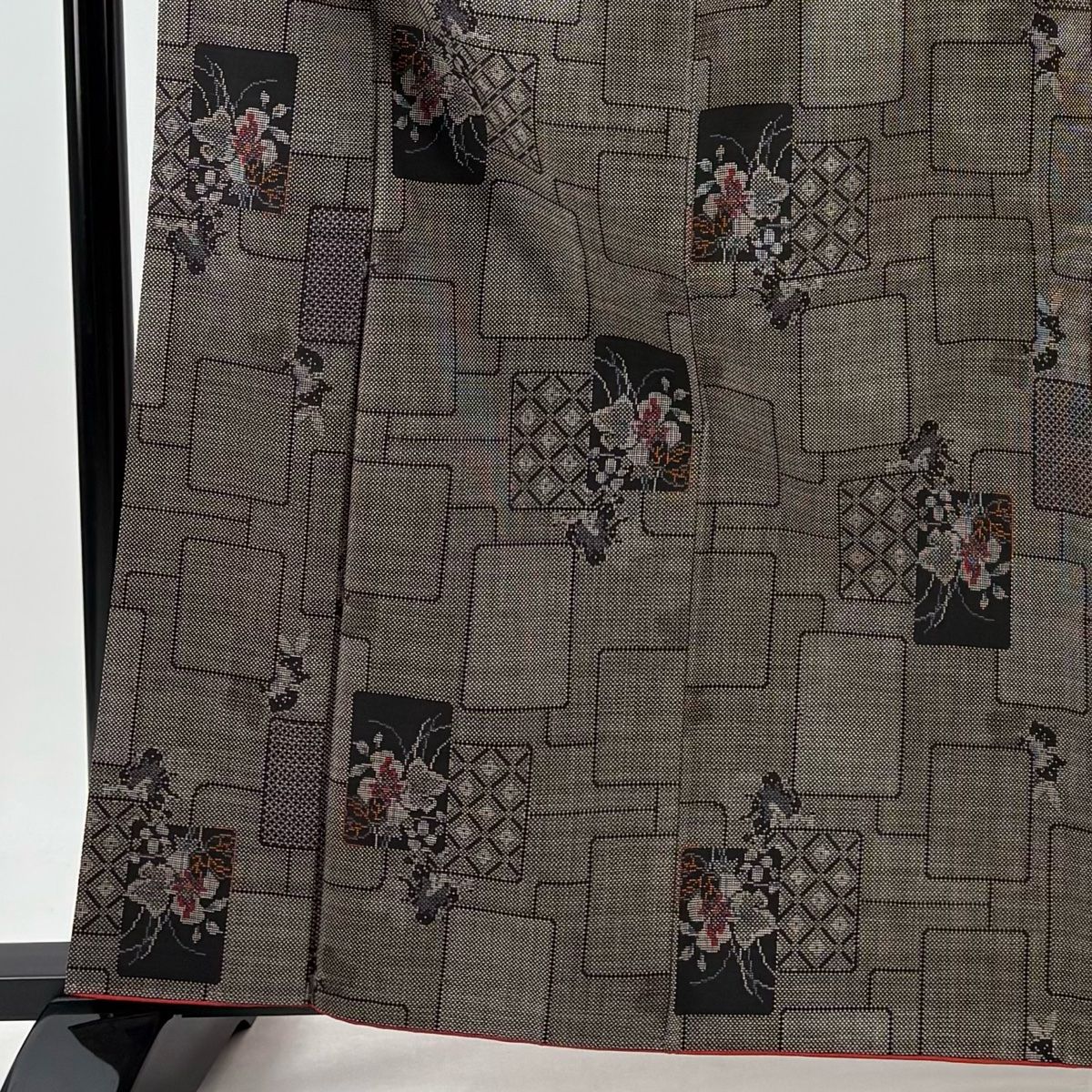 紬 身丈163.5cm 裄丈63.5cm S 袷 色紙 草花 焦茶色 正絹 秀品