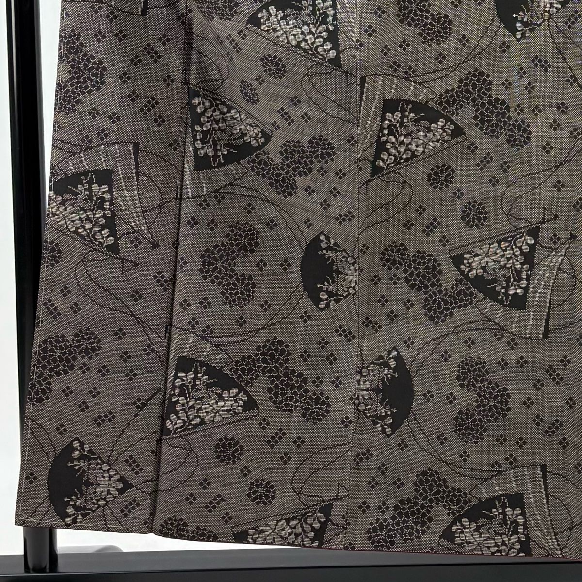 紬 身丈157cm 裄丈61.5cm S 袷 扇 菊 焦茶色 正絹 秀品