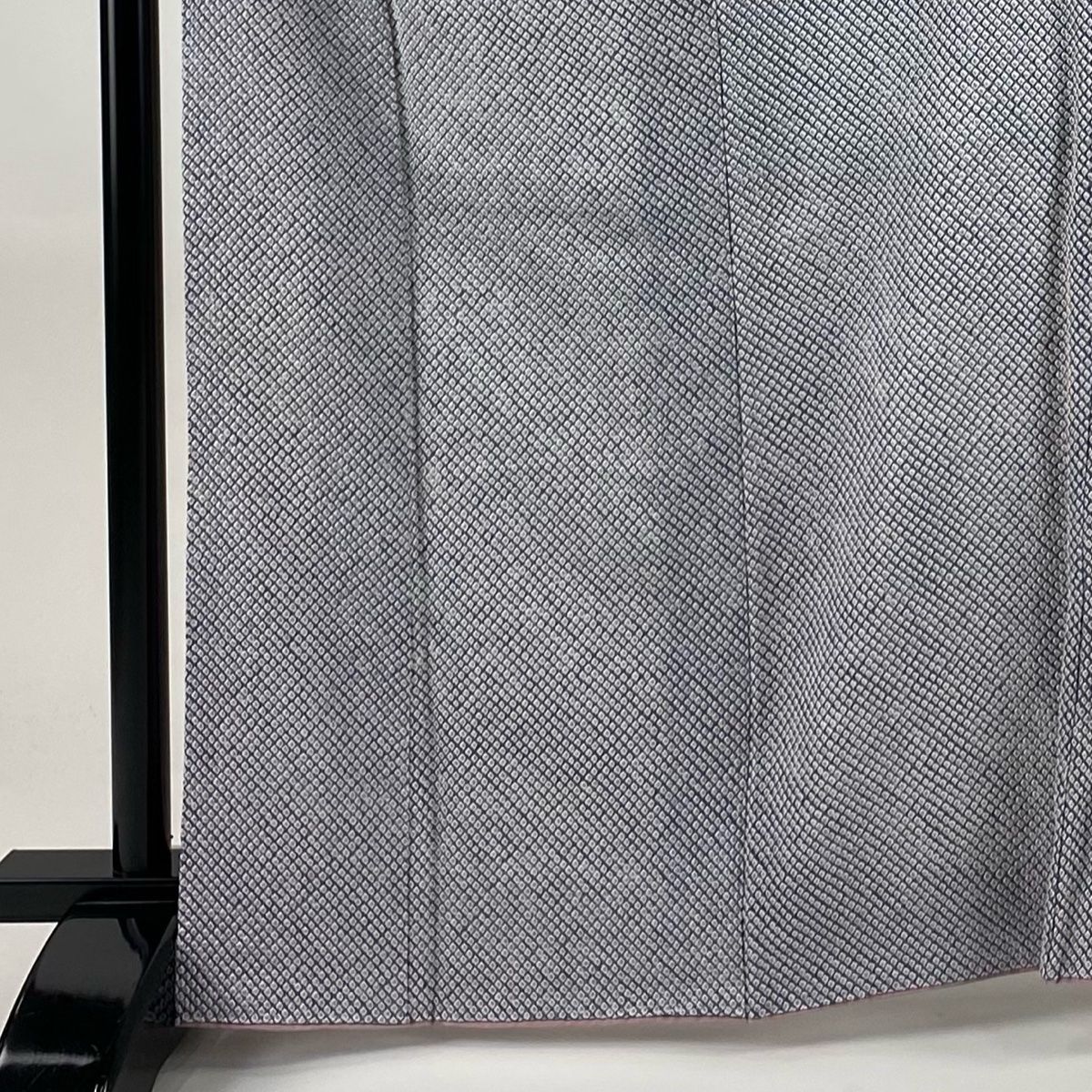 小紋 身丈165cm 裄丈66cm M 袷 鹿子総絞り 紺色 正絹 秀品 【中古