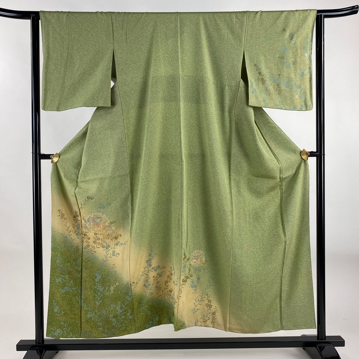 訪問着 身丈153cm 裄丈64cm M 袷 雪輪 草花 刺繍 金銀彩 よもぎ色 正絹 秀品