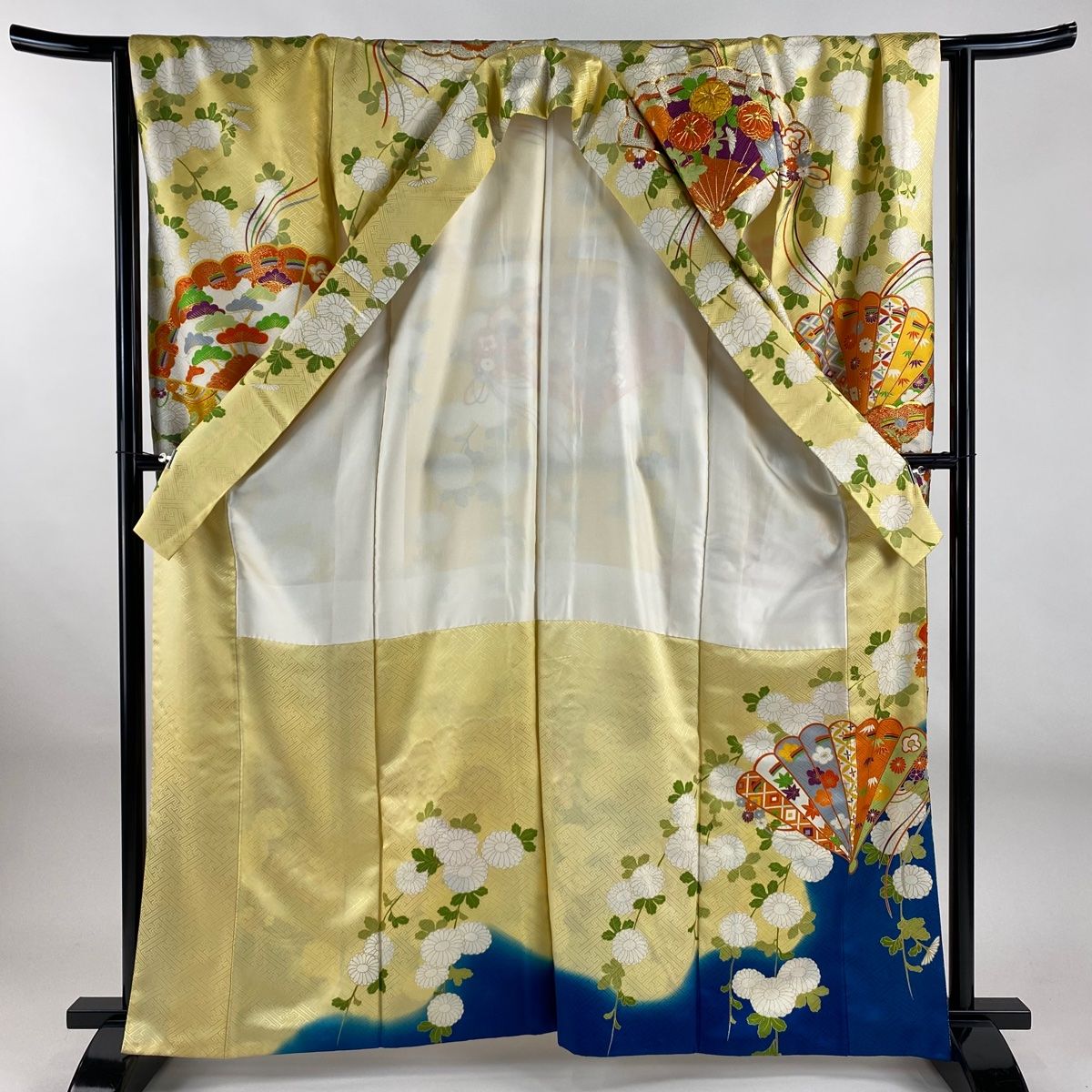 振袖フルセット 裄69.2cm 身丈163cm 辛子色正絹 L サイズ 2745 振袖 身丈163cm 裄丈67cm M 袷 檜扇 菊 金糸 金彩 薄黄 正絹 秀品