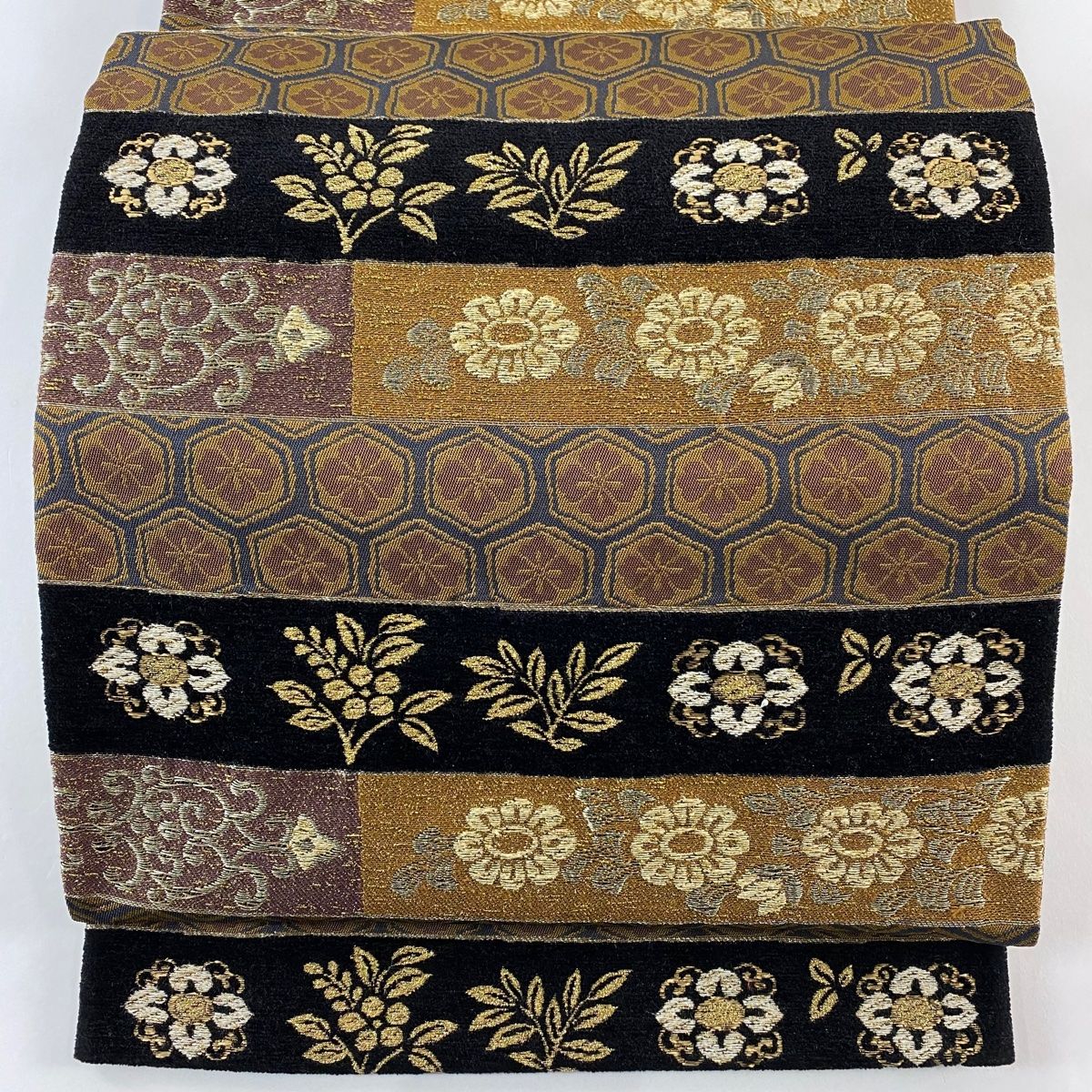 袋帯 草花 亀甲 金糸 箔 黄土色 六通 正絹