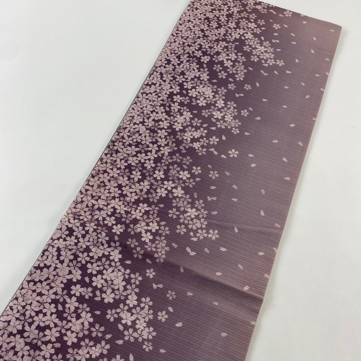 【クリアランスセール】 袋帯 桜 桜の花びら 薄紫 全通 正絹