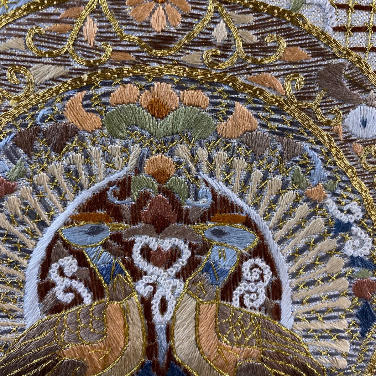 袋帯 華文 向かい鳥文 金銀糸 刺繍 ベージュ お太鼓柄 正絹