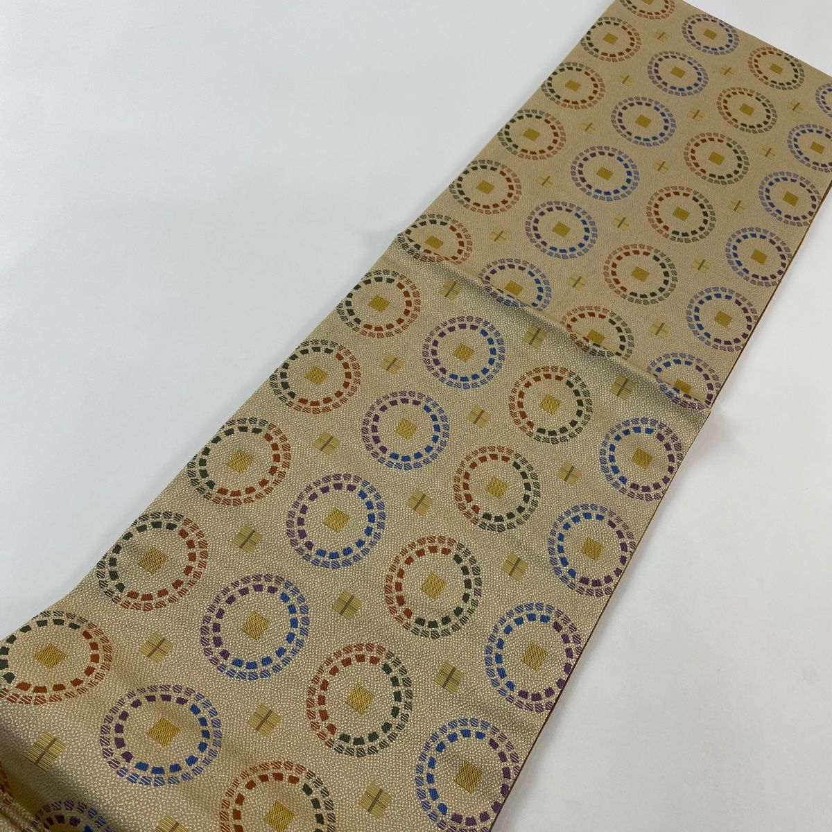 幾何学模様 薄茶色