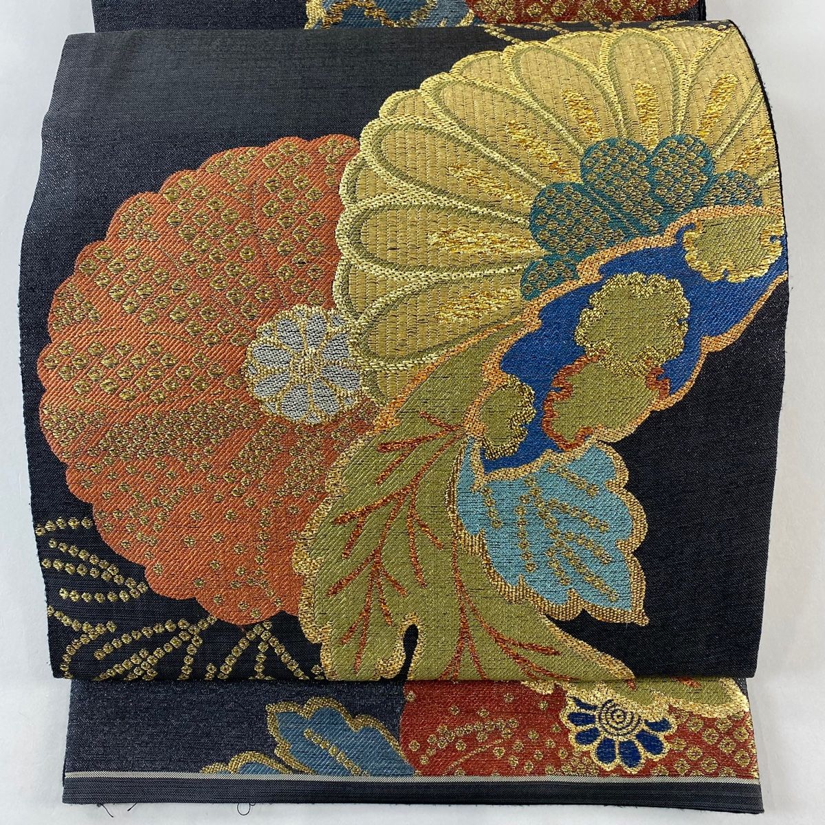 袋帯 菊 雪輪 箔 金糸 墨色 六通 正絹