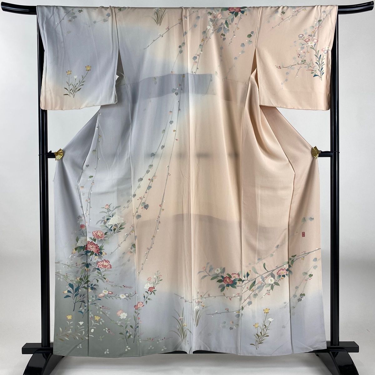 訪問着 身丈161cm 裄丈67cm M 袷 落款 牡丹 草花 染分け ぼかし 薄ピンク 正絹