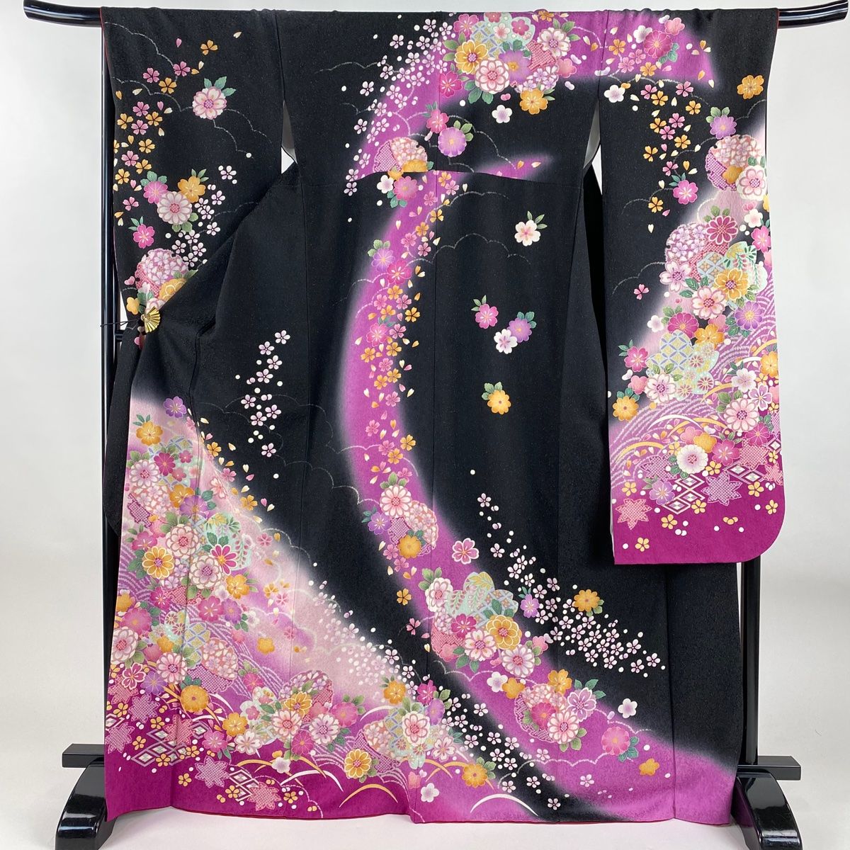 振袖 身丈169cm 裄丈70cm L 袷 雪輪 草花 箔 金通し 黒 正絹