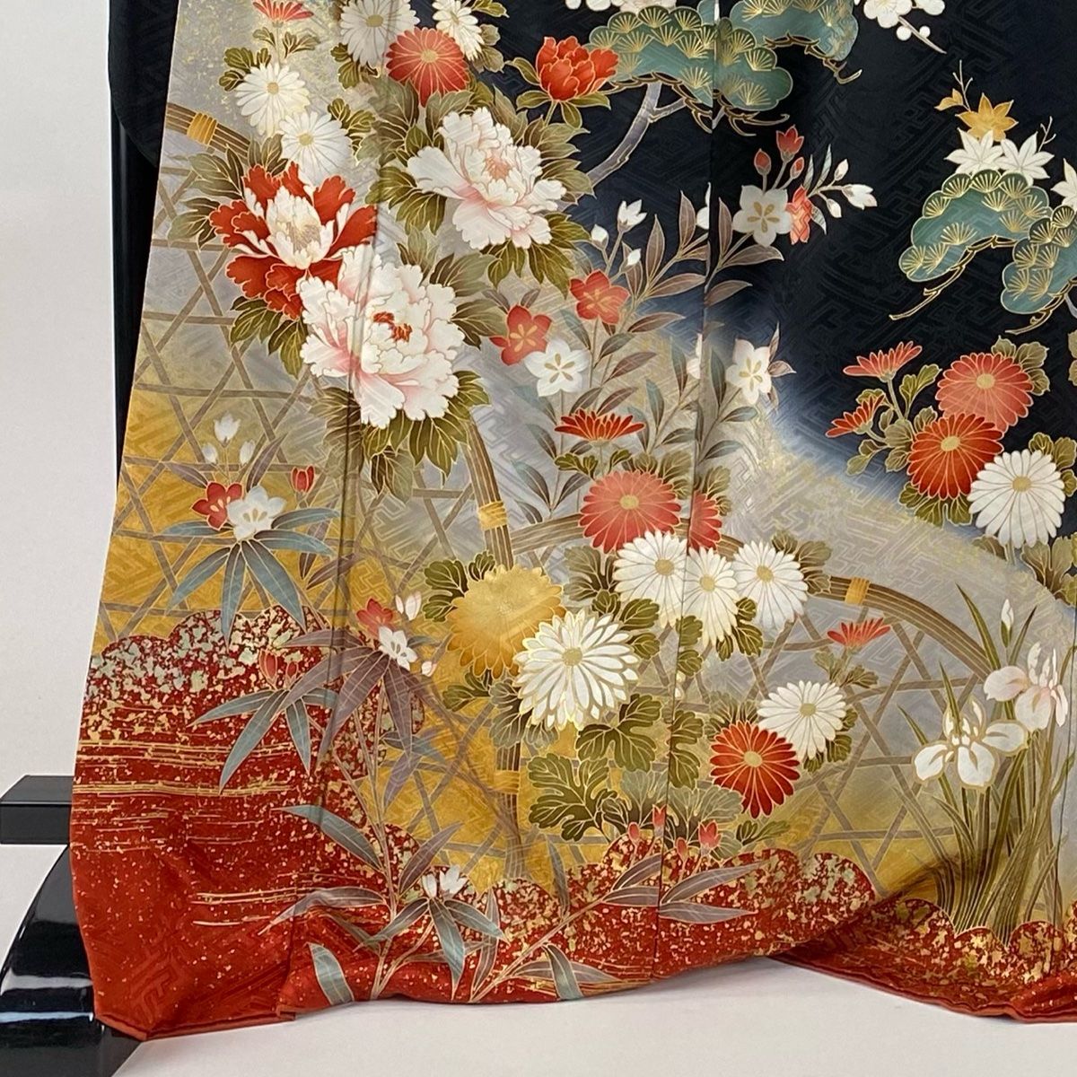 振袖 身丈174cm 裄丈70cm L 袷 松竹梅 牡丹 刺繍 金彩 黒 正絹