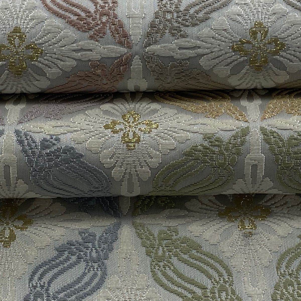 七宝花菱文 金糸