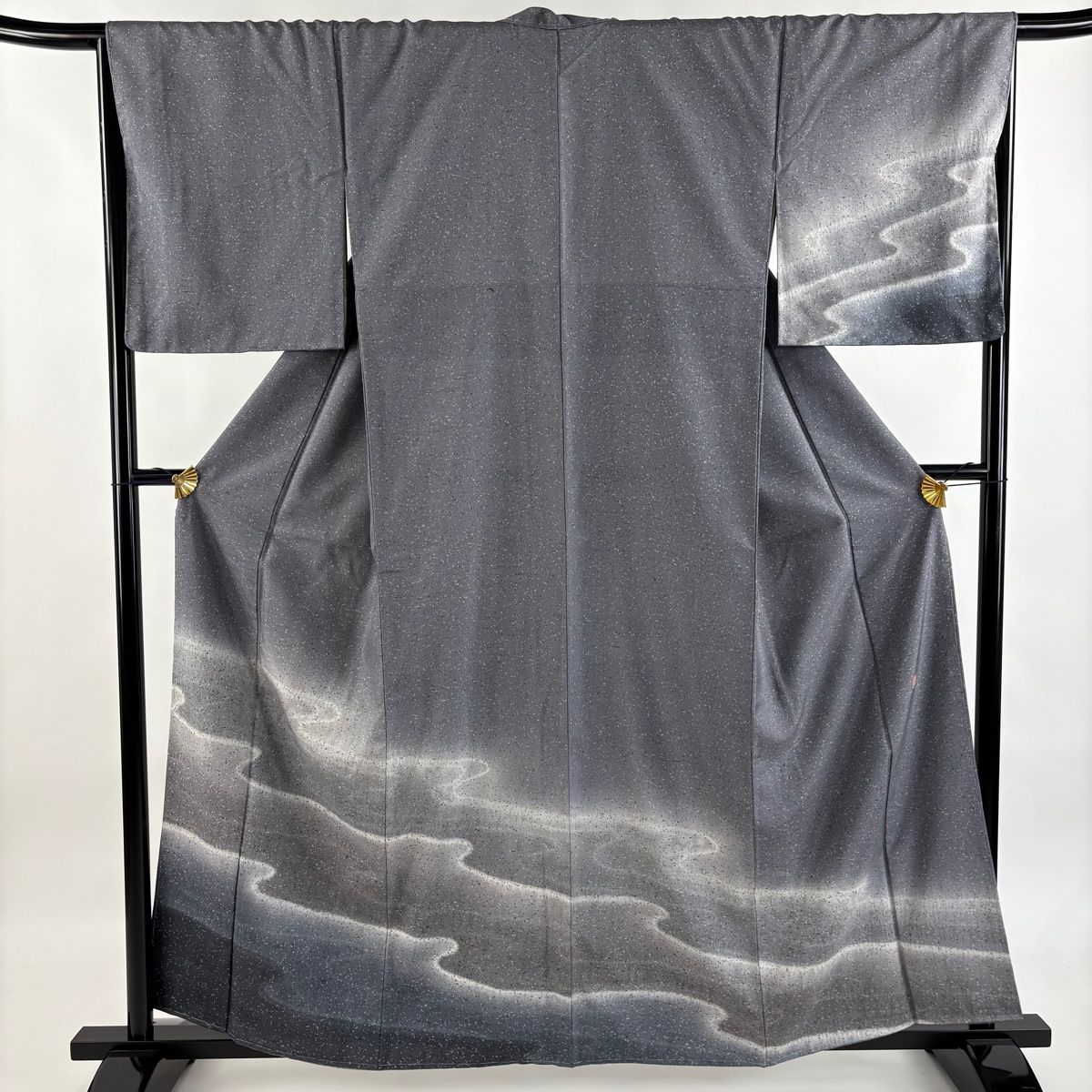 訪問着 身丈160 cm 裄丈66 M 袷 牛首紬地 落款 霞 絞り ぼかし 灰色 正絹