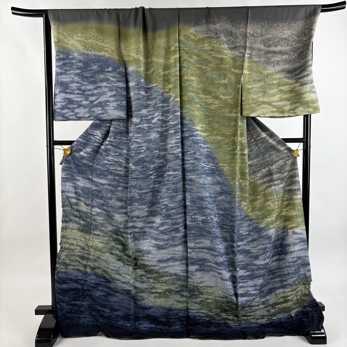 訪問着 身丈174cm 裄丈72cm 未仕立て 仮絵羽 落款 観世水 霞 銀通し 絞り 青灰色 正絹