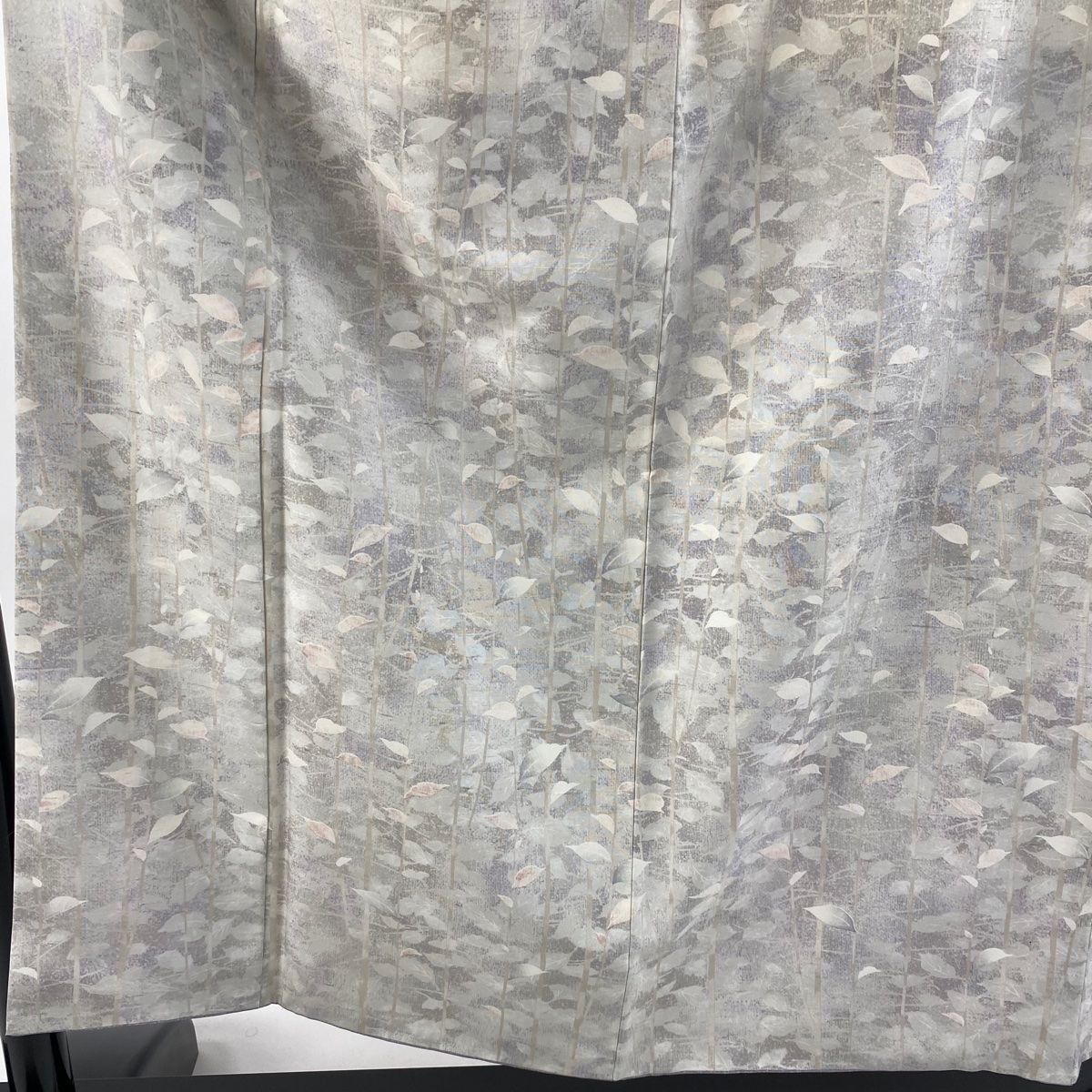 小紋 身丈155.5cm 裄丈66cm M 袷 牛首紬地 落款 葉柄 灰白 正絹