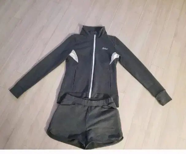 タイトリスト トレーニングウェア 上下セット 靴下 新品 - メルカリ