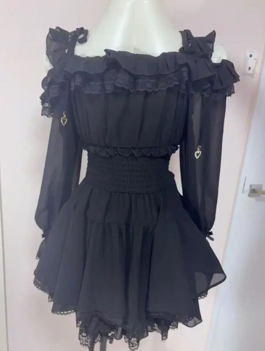 リズリサ オフショルダー シフォン セットアップ 量産型 地雷系 MAAHADDERANG_COM