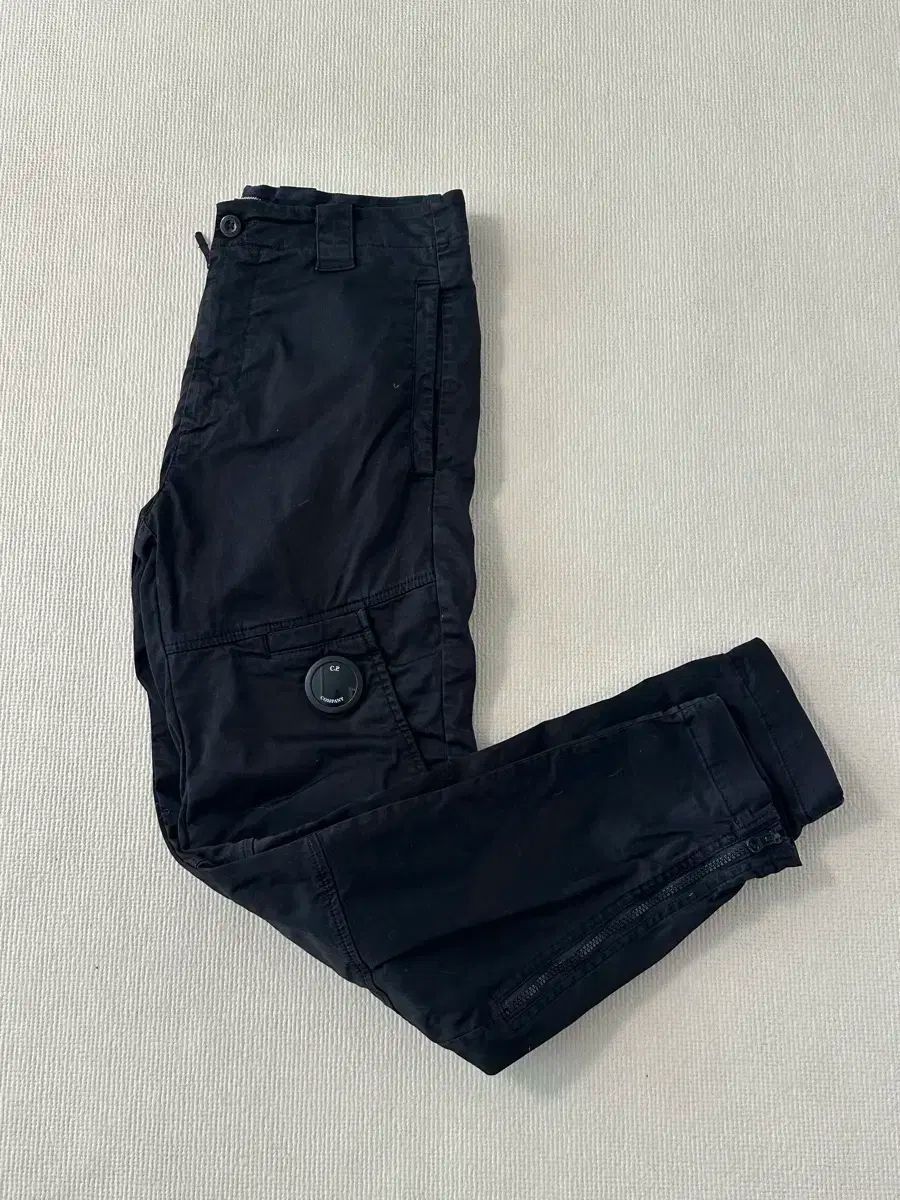  44 Regular C.P. COMPANY シーピーカンパニー レンズ カーゴ ジョガー パンツ チノパン パンツ