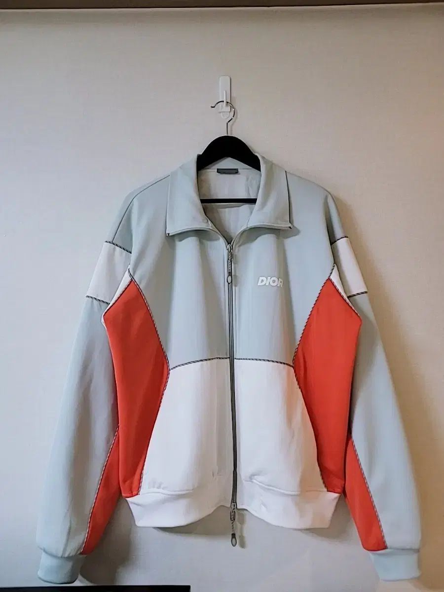 ディオール スティッチ 立体 マルチ ライニング シグニチャー 刺繍 ロゴ ジャケット
