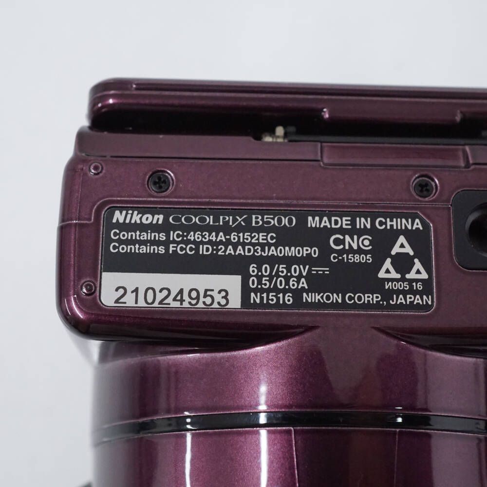 Nikon COOLPIX 最高 B500 USED品 デジタルカメラ 本体のみ 乾電池仕様