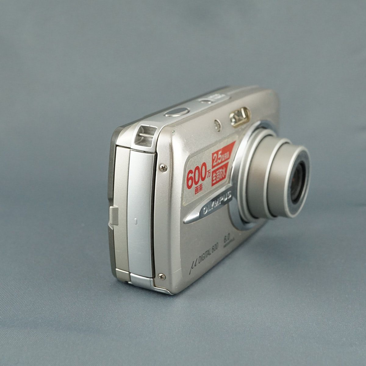 OLYMPUS μ DIGITAL 600 デジタルカメラ USED品 本体+バッテリー ミュー 