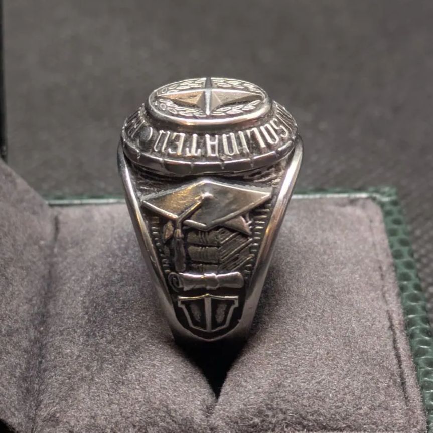 クラスリングMadison