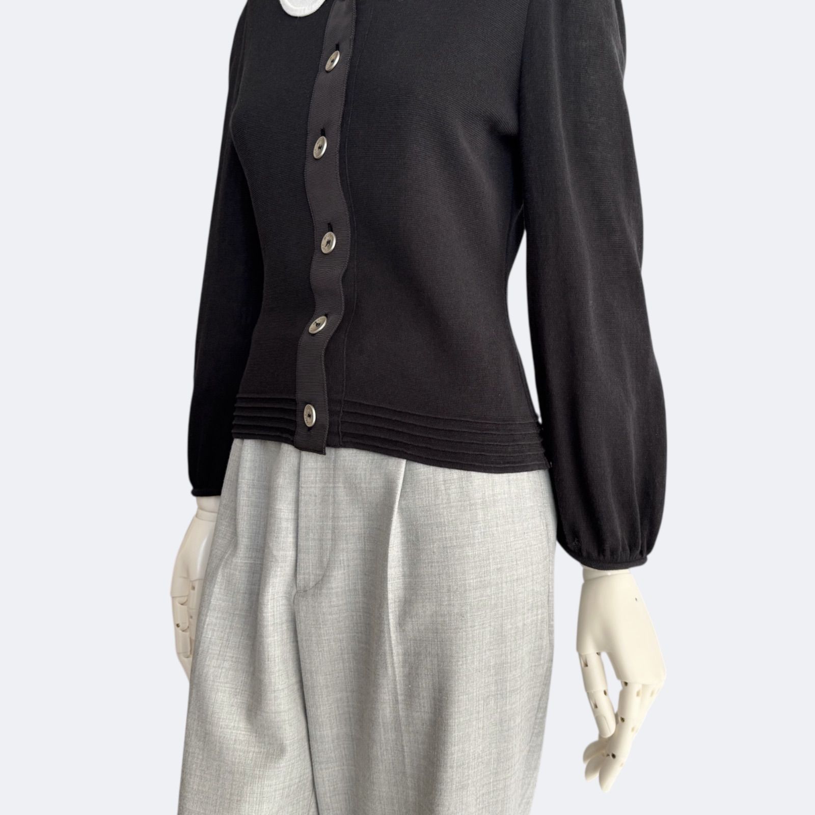 M'S GRACY 衿つきニットカーディガン ブラック × ホワイト